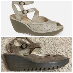 FLY London Women Yaxi Wedge Beige/taupe Suede Sandals